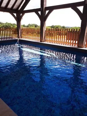 Piscine de l'établissement Domaine des grandes landes ou située à proximité