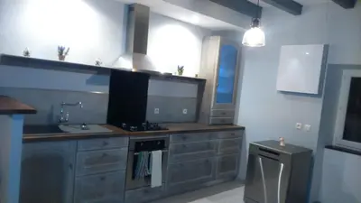 Cuisine ou kitchenette dans l'établissement Maison à la campagne au cœur du Cantal dept 15