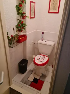 Salle de bains dans l'établissement Le Puy d'Ance