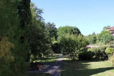 Jardin de l'établissement Bergerie du Château - Lacapelle Marival