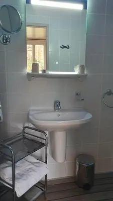 Salle de bains dans l'établissement Bergerie du Château - Lacapelle Marival