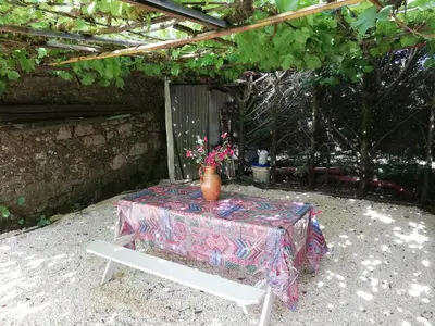 Jardin de l'établissement Lanteuil Maison de vacances à côté de brive et collonge la rouge