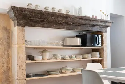 Cuisine ou kitchenette dans l'établissement Les chambres de l'ATELIER à Montignac Lascaux