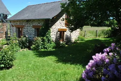 Jardin de l'établissement Gîte le pré des Colombes
