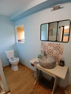 Salle de bains dans l'établissement L étable au naturel