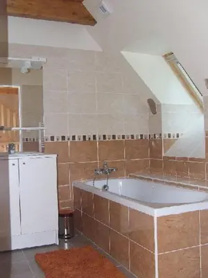 Salle de bains dans l'établissement GITE MONTPLAISIR
