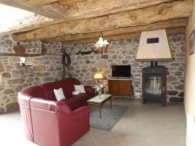 Coin salon dans l'établissement GITE MONTPLAISIR