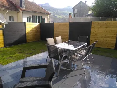 Vue générale sur la montagne ou vue sur la montagne depuis la maison de vacances