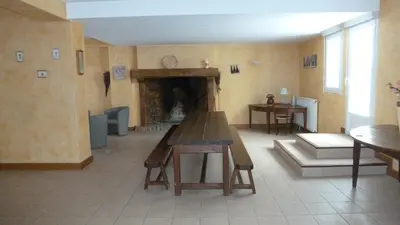Coin salon dans l'établissement Gîte de Pailherols