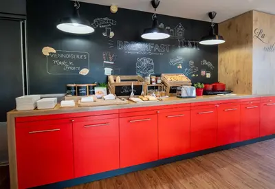 Cuisine ou kitchenette dans l'établissement B&B HOTEL Limoges 3