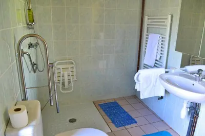 Salle de bains dans l'établissement Gite Le Masgiral