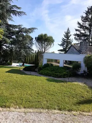 Jardin de l'établissement petit paradis vallee de la dordogne proche de SARLAT et ROCAMADOUR