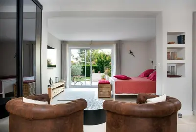Coin salon dans l'établissement La perle rouge A Panazol