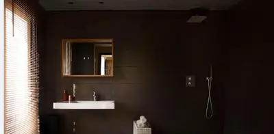 Salle de bains dans l'établissement La perle rouge A Panazol