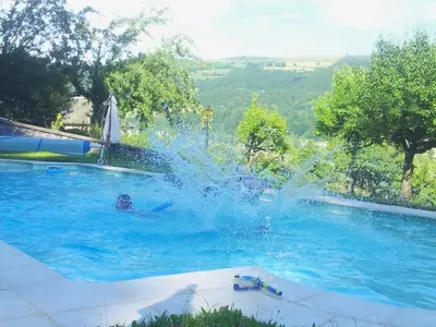 Piscine de l'établissement Le Terrondou ou située à proximité
