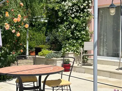 Jardin de l'établissement Merveilleuses chambres d'hôtes à Panazol