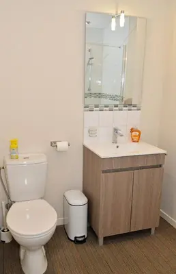 Salle de bains dans l'établissement Champ De Foire