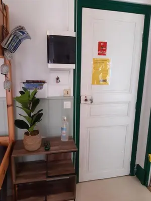 Télévision ou salle de divertissement dans l'établissement La Villa des Thermes