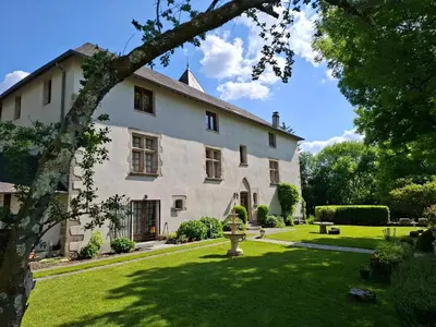 Jardin de l'établissement Manoir XV Domaine de Peyrafort