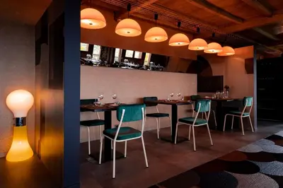 Restaurant ou autre lieu de restauration dans l'établissement Hôtel le Cantou 354