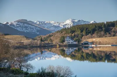 Plan de l'établissement chalet le balcon du Sancy - location du samedi au samedi - linge de lits fournis - option ménage fin de séjour non proposée