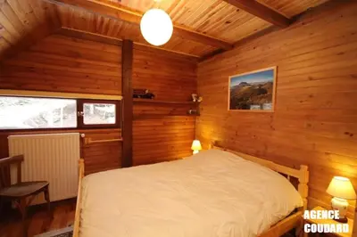 Plan de l'établissement chalet le balcon du Sancy - location du samedi au samedi - linge de lits fournis - option ménage fin de séjour non proposée