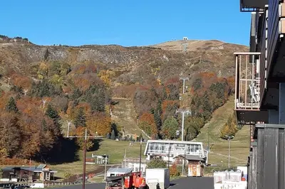 Vue générale sur la montagne ou vue sur la montagne depuis l'appartement