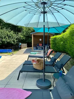 Terrasse ou espace extérieur de l'établissement Villa de la Colline - Family friendly holiday home with private pool and secure garden