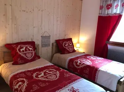 Un ou plusieurs lits dans un hébergement de l'établissement Locations de la cascade 4 personnes