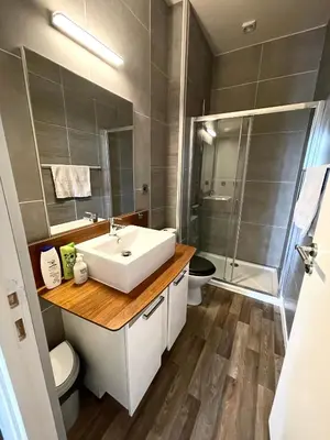Salle de bains dans l'établissement La Terrasse du Colombier 1er étage