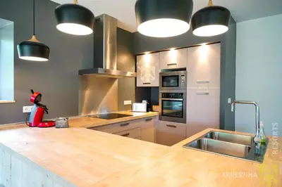 Cuisine ou kitchenette dans l'établissement Villa Ballat's Dine