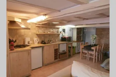 Cuisine ou kitchenette dans l'établissement The Studio