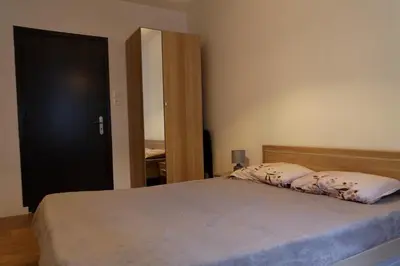 Un ou plusieurs lits dans un hébergement de l'établissement Villa Jean Julien - Le Sancy - Wifi - 2 chambres - 2 Salles d'eau - Rdc - 8 personnes - Terrasse