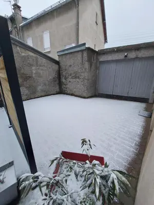 L'établissement Villa Jean Julien - Le Sancy - Wifi - 2 chambres - 2 Salles d'eau - Rdc - 8 personnes - Terrasse en hiver