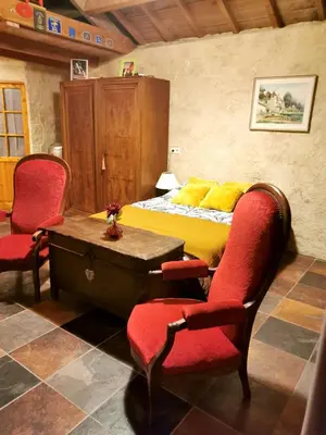 Coin salon dans l'établissement Studio charmant à Bio avec jardin et piscine partagée, 32 m².