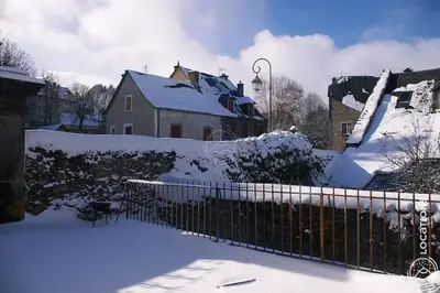 L'établissement Gîte des Remparts en hiver