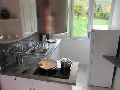 Cuisine ou kitchenette dans l'établissement SANDRE, FISH AND GITES