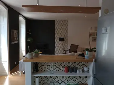 Cuisine ou kitchenette dans l'établissement Tulle : bel appartement lumineux en centre ville