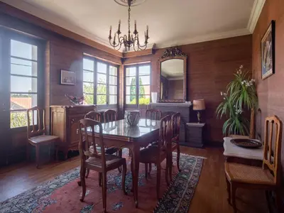 Coin salon dans l'établissement Quaint Holiday Home with Garden
