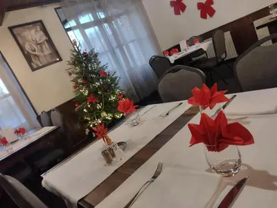Restaurant ou autre lieu de restauration dans l'établissement Auberge d'ici et d'ailleurs