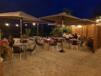 Restaurant ou autre lieu de restauration dans l'établissement Auberge d'ici et d'ailleurs