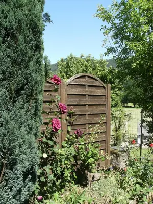 Jardin de l'établissement Chez Léontine