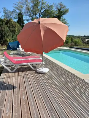 Piscine de l'établissement LE PARDÈS BnB ou située à proximité