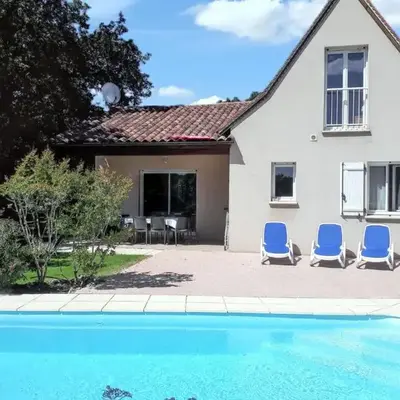Villa ravissante à Loubressac avec piscine privée