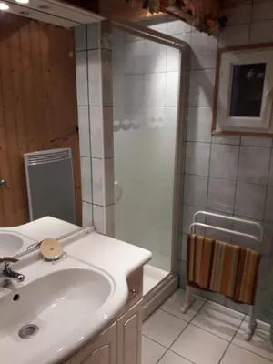 Salle de bains dans l'établissement chalet cathy