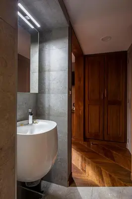 Salle de bains dans l'établissement Demeures & Châteaux Auberge de la Tour - Hôtel & Restaurants - Marcolès Auvergne