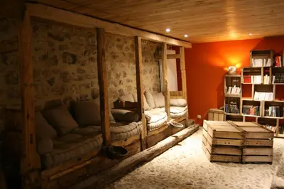 Coin salon dans l'établissement La Maison de Jeanne, maison d'hôtes
