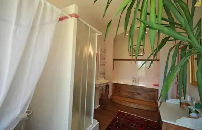 Salle de bains dans l'établissement Le Masbareau, Chambre et Table d'Hôtes de Charme, B&B