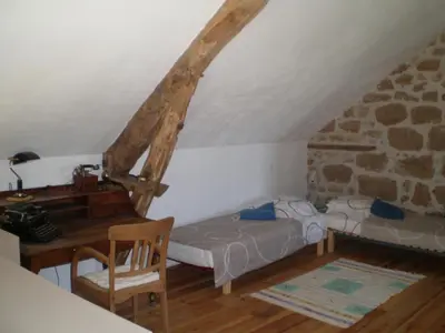 Coin salon dans l'établissement gite climatisé au calme à la campagne