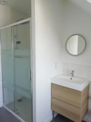 Salle de bains dans l'établissement Gîte de Granit Noir